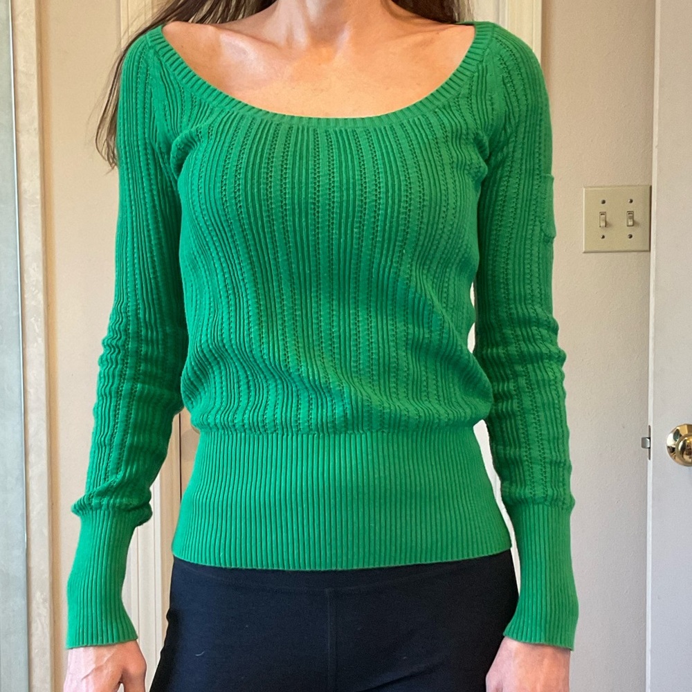 FREE with purchase: Old Navy bright green long-sleeve top. 100% cotton. Size S - Picture 8 of 9